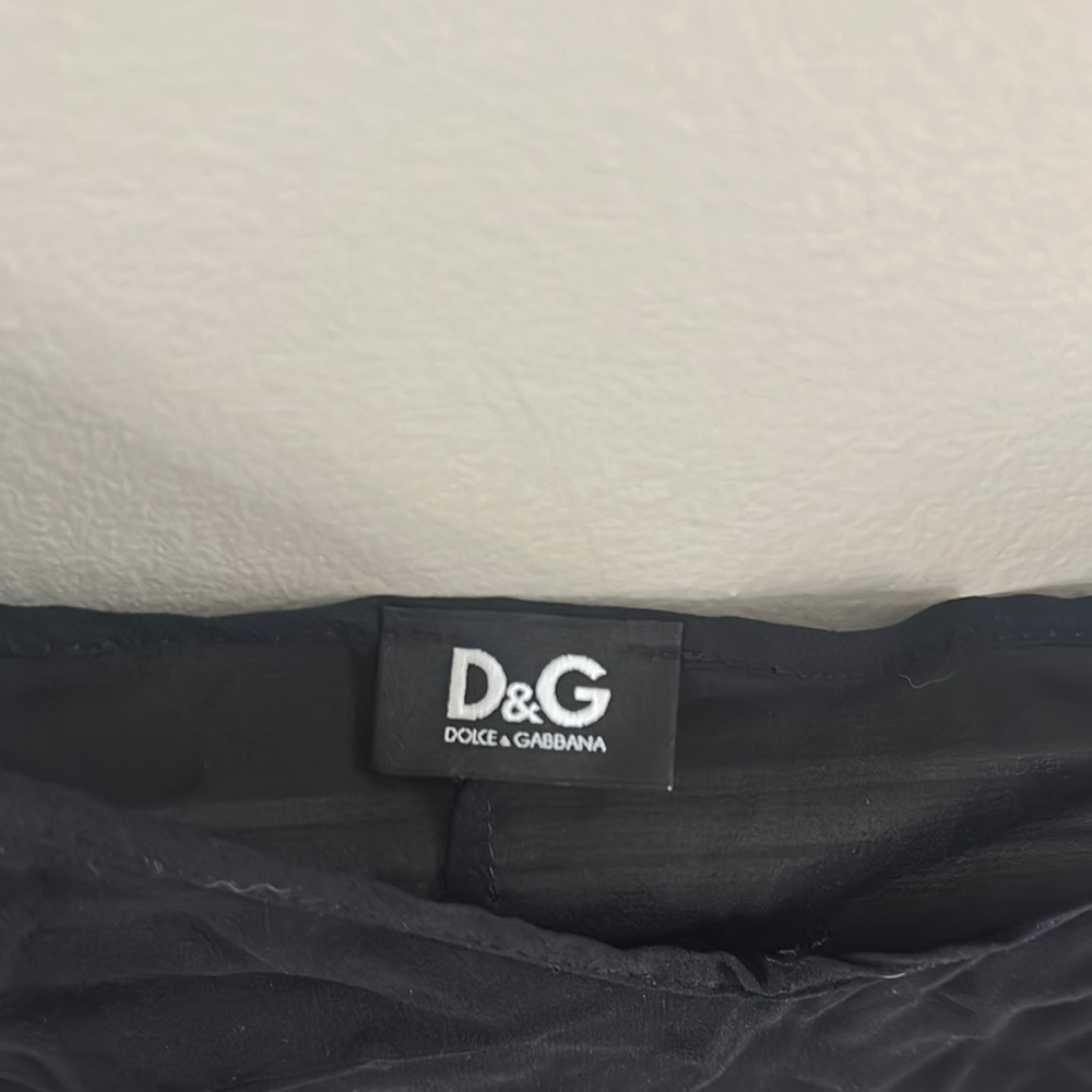D&G Elegant Black Sheer Slip - Picture 2 of 6
